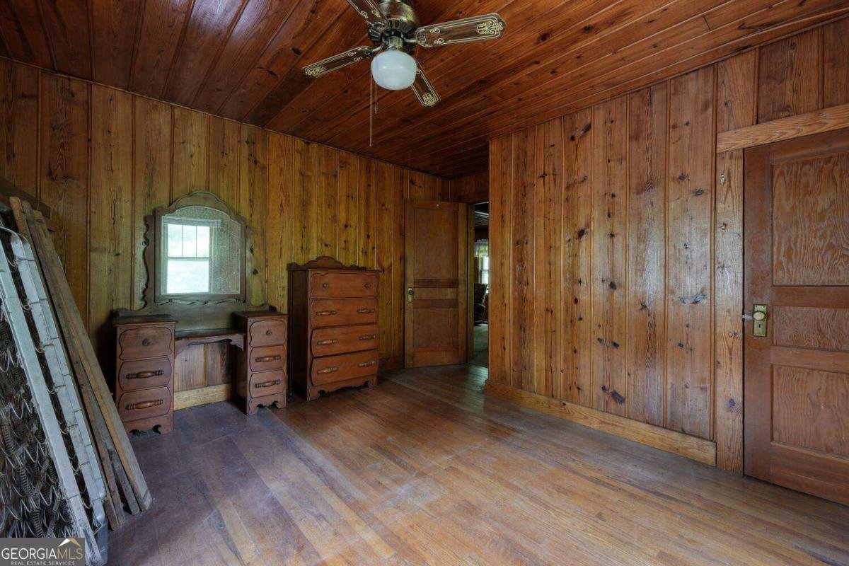 333 Lickskillet Road Blue Ridge - 36