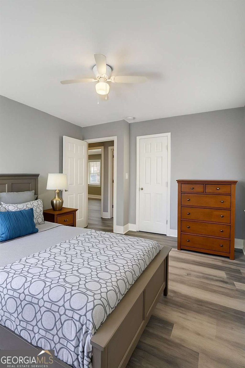 563 Center Hill Avenue Atlanta - 10