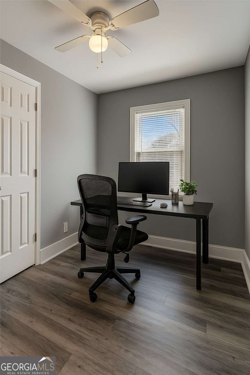 563 Center Hill Avenue Atlanta - 11