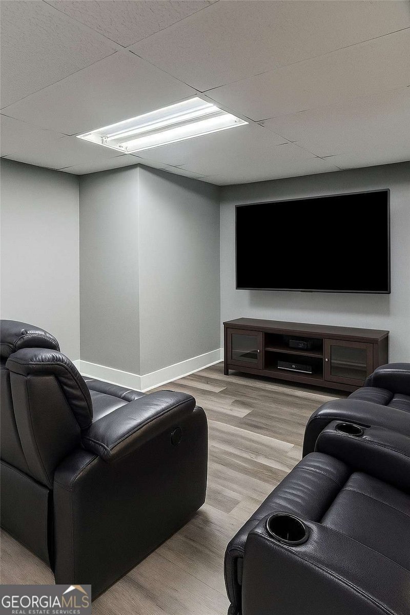 563 Center Hill Avenue Atlanta - 15