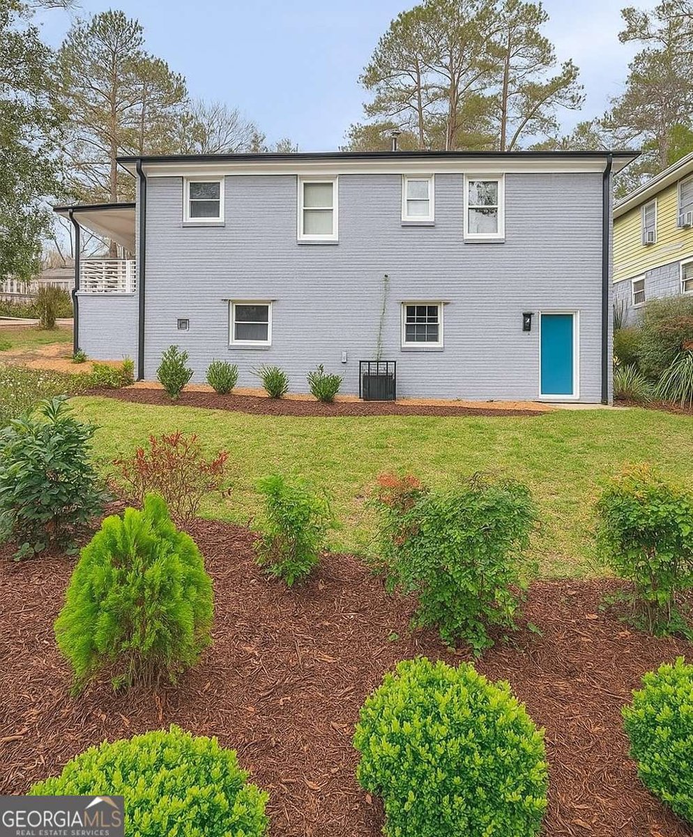 563 Center Hill Avenue Atlanta - 4