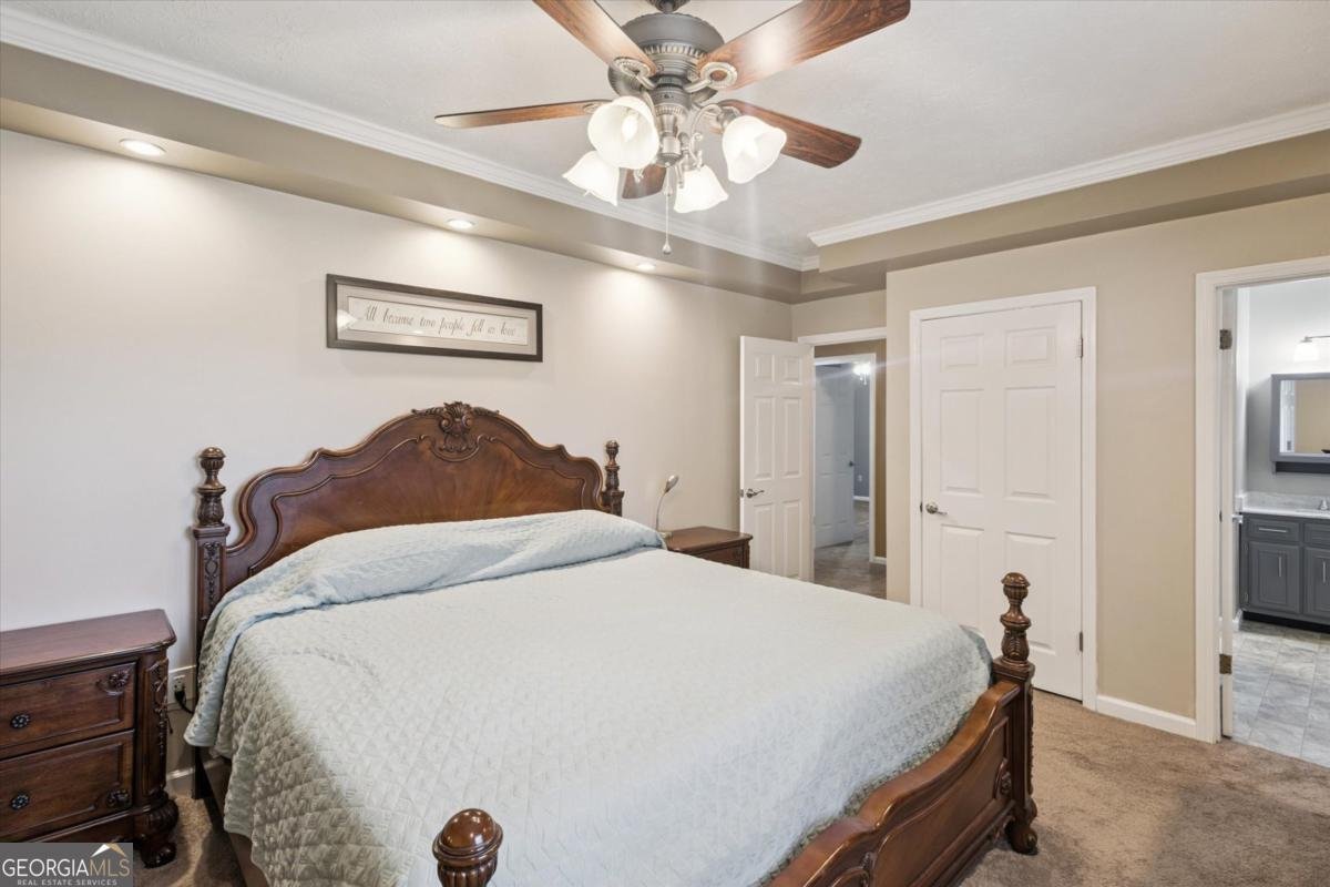2195 Montgomery Street Kite - 3