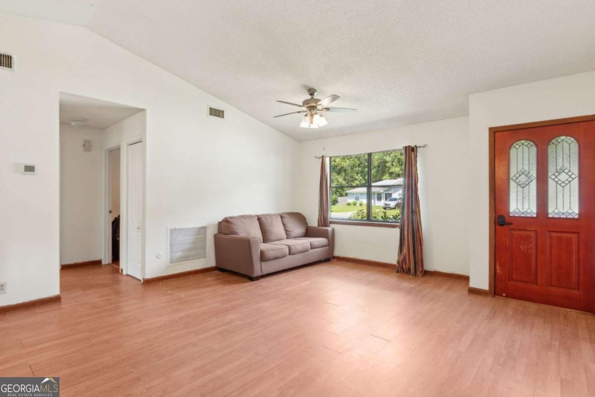 135 Woodhaven Drive Kingsland - 7