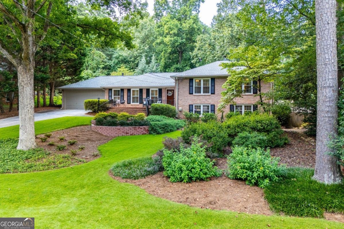 2570 Hawthorne Drive Atlanta - 1