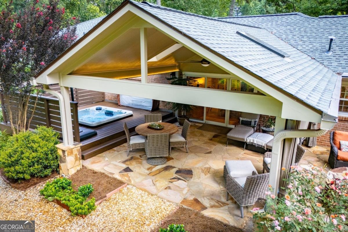 2570 Hawthorne Drive Atlanta - 16