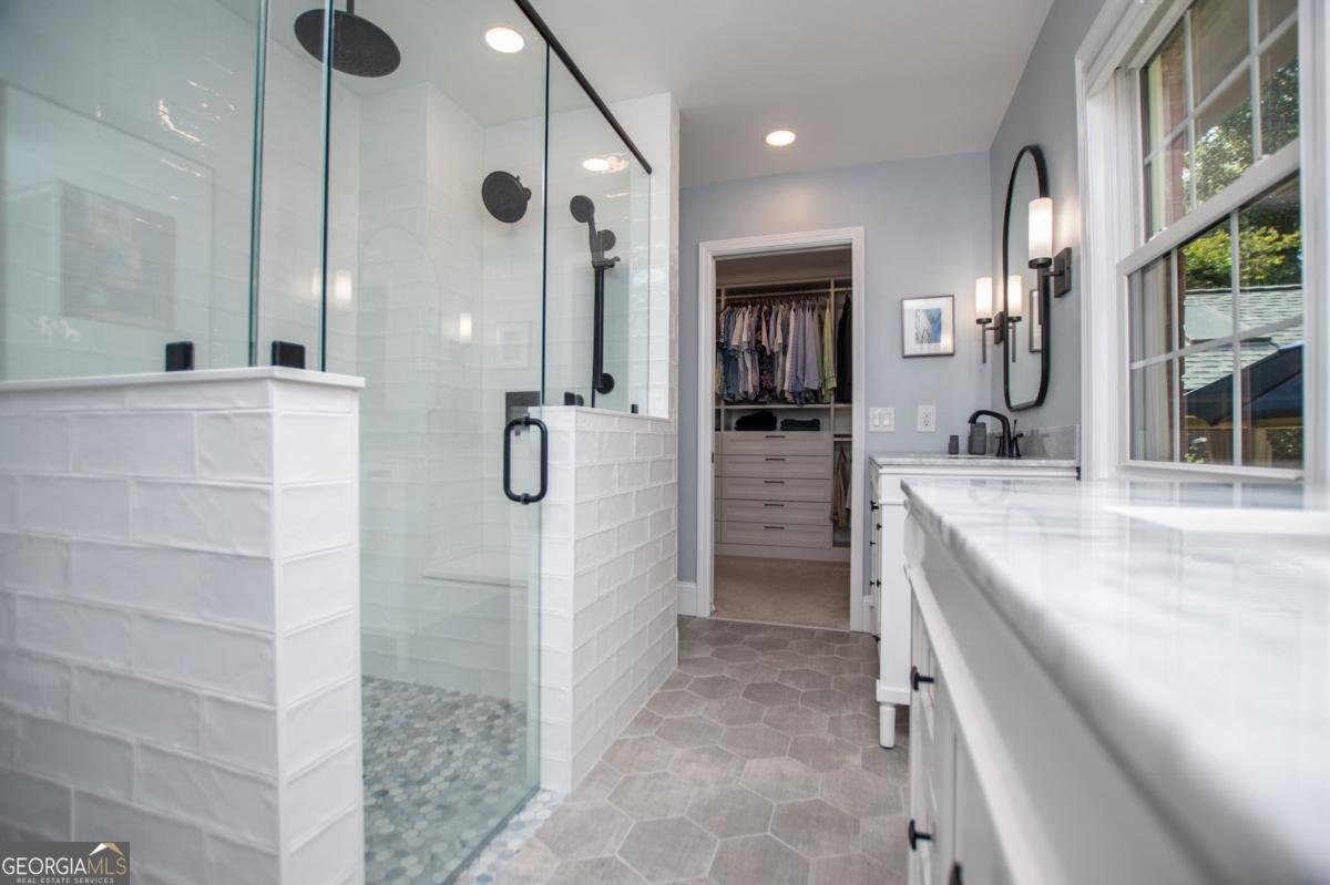 2570 Hawthorne Drive Atlanta - 22