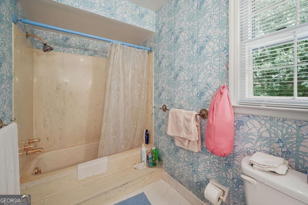 5271 Vernon Lake Drive Atlanta - 19