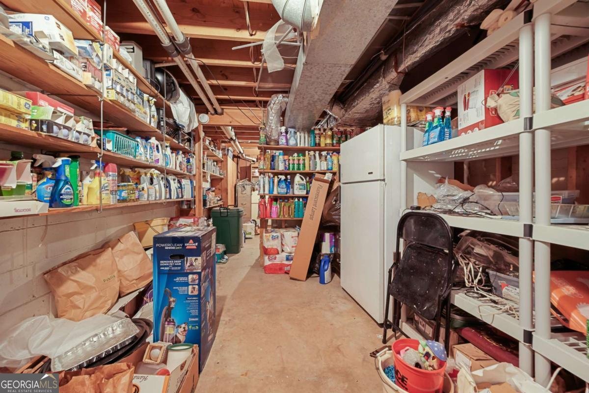 5271 Vernon Lake Drive Atlanta - 27