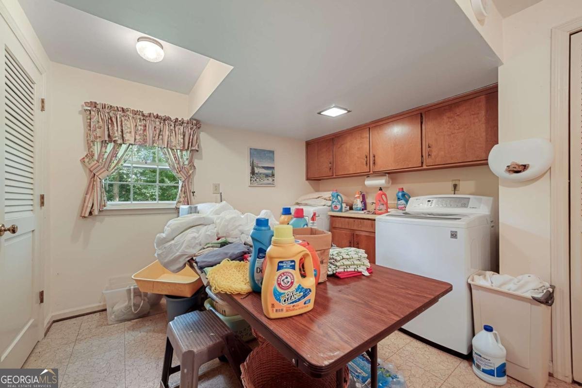 5271 Vernon Lake Drive Atlanta - 30