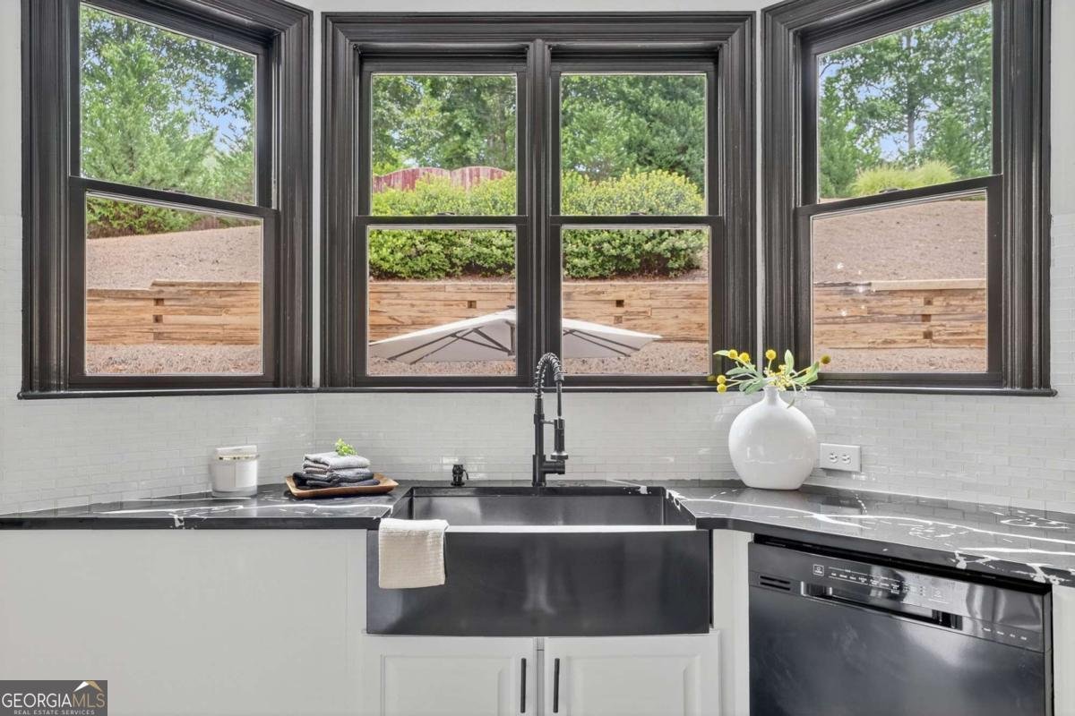 1370 Boomer Circle Suwanee - 29