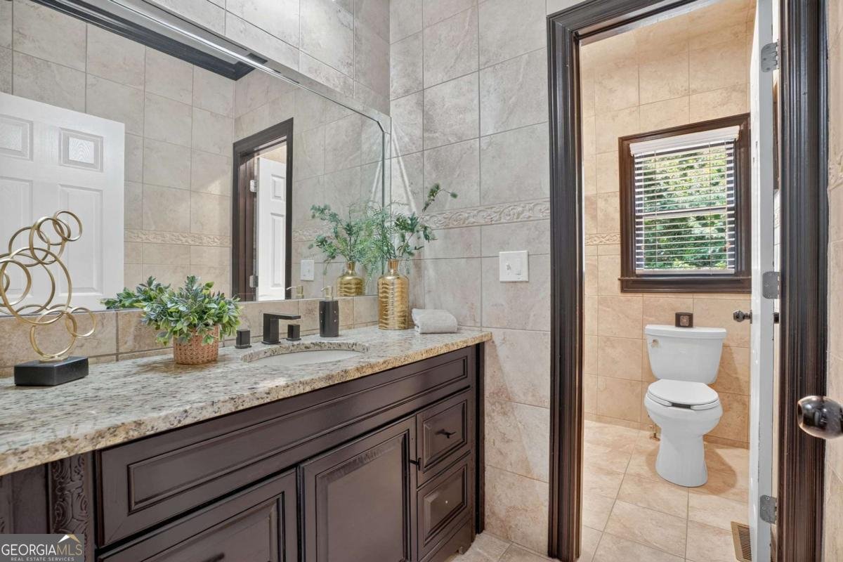 1370 Boomer Circle Suwanee - 55