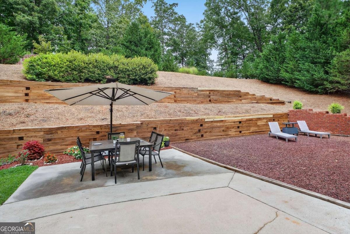 1370 Boomer Circle Suwanee - 77