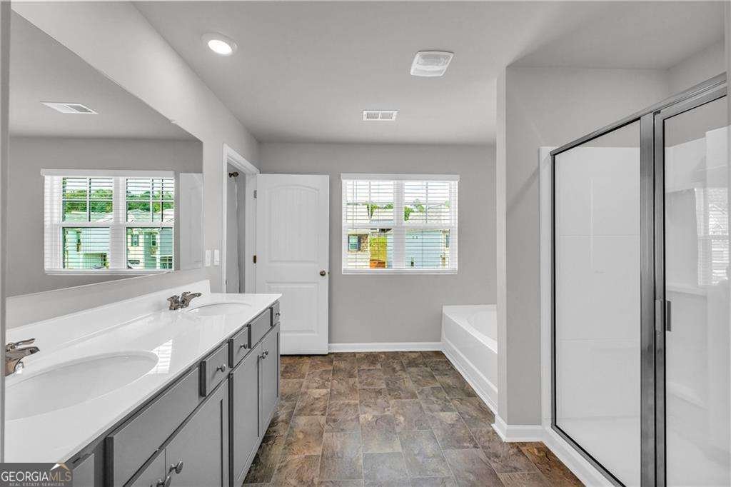 930 Bentley Drive Fairburn - 1