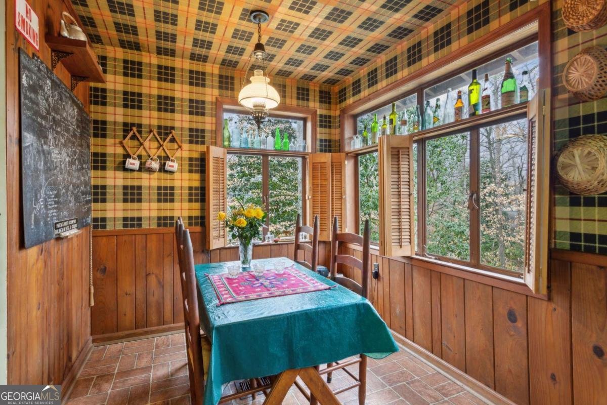 3781 Narmore Drive Atlanta - 19