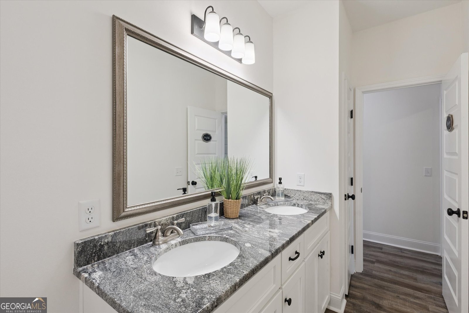 2303 Metter Road Portal - 11