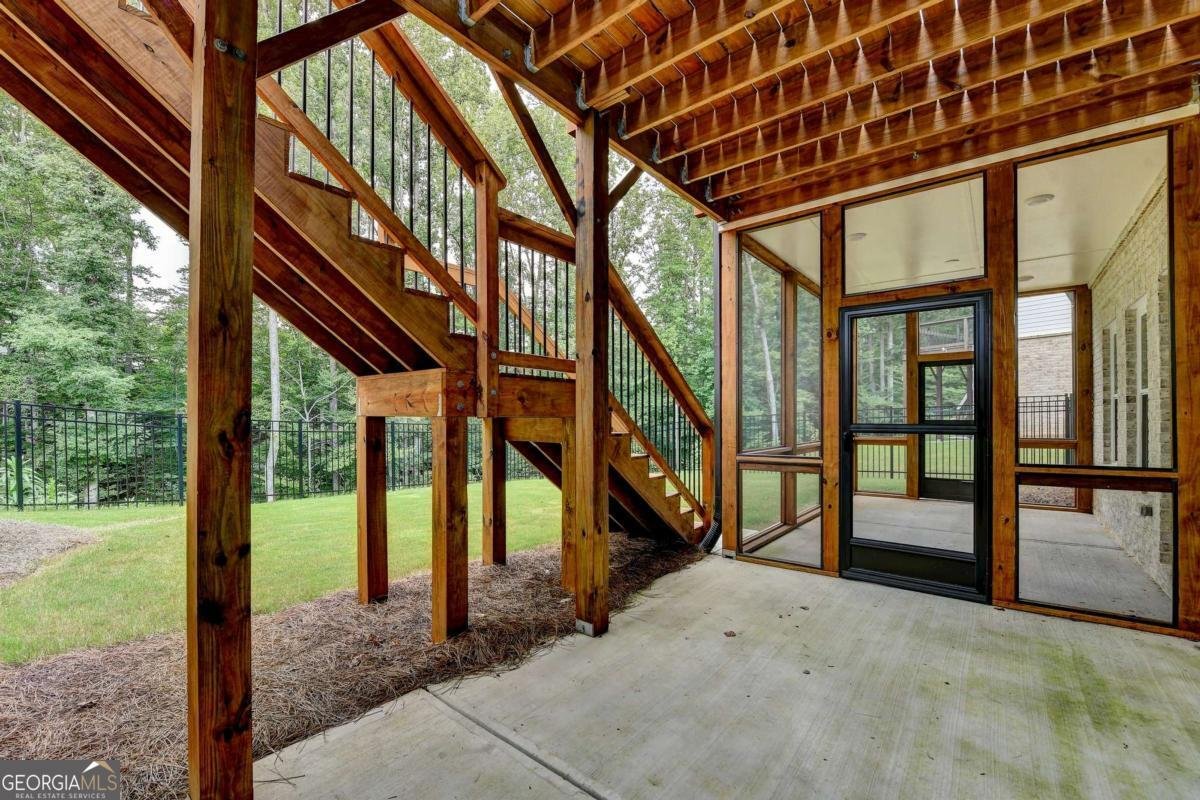 512 Vaux Drive Duluth - 60