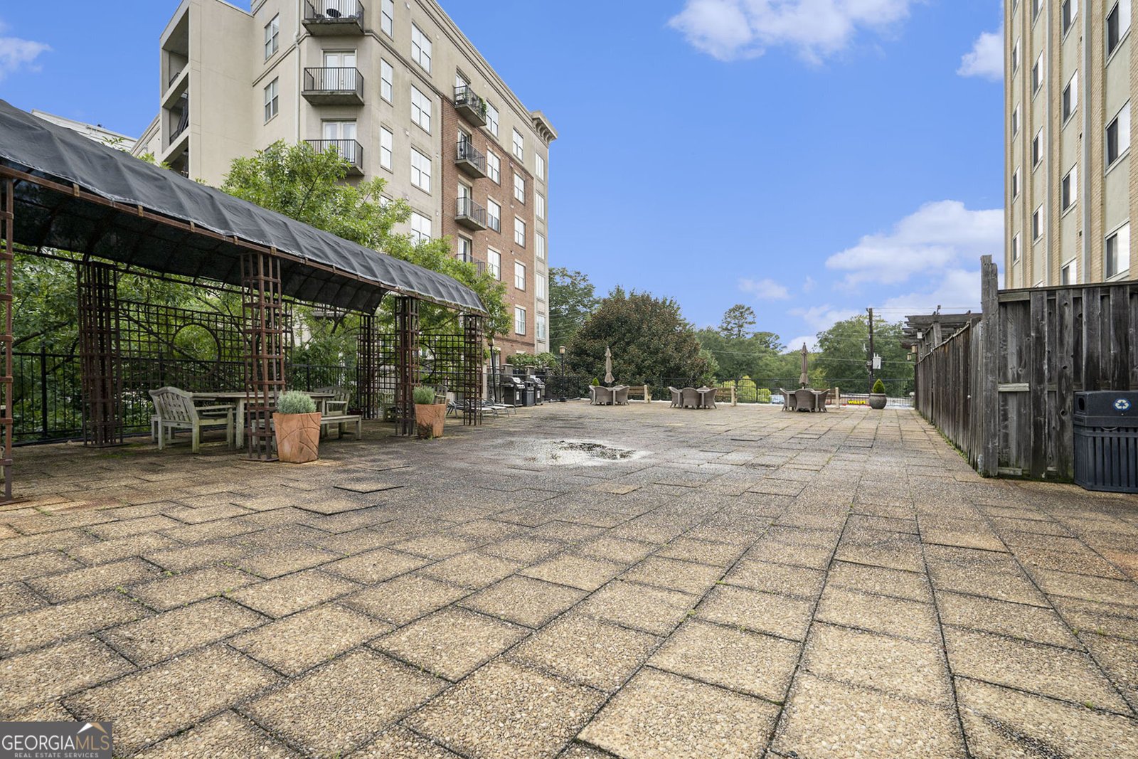 2285 Peachtree Road Atlanta - 1