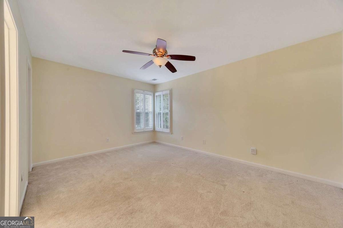 5035 Towne Lake Hills Woodstock - 34