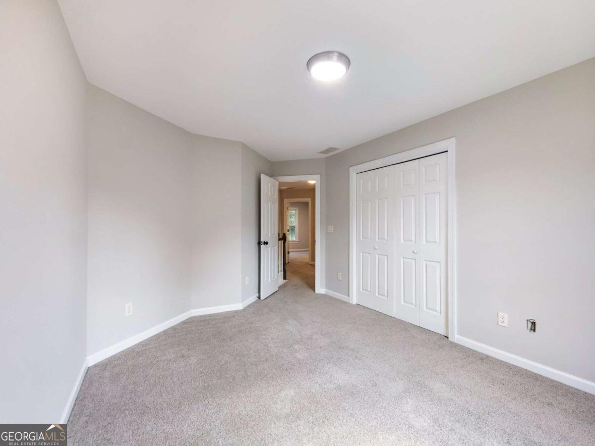 11405 Donington Drive Johns Creek - 33