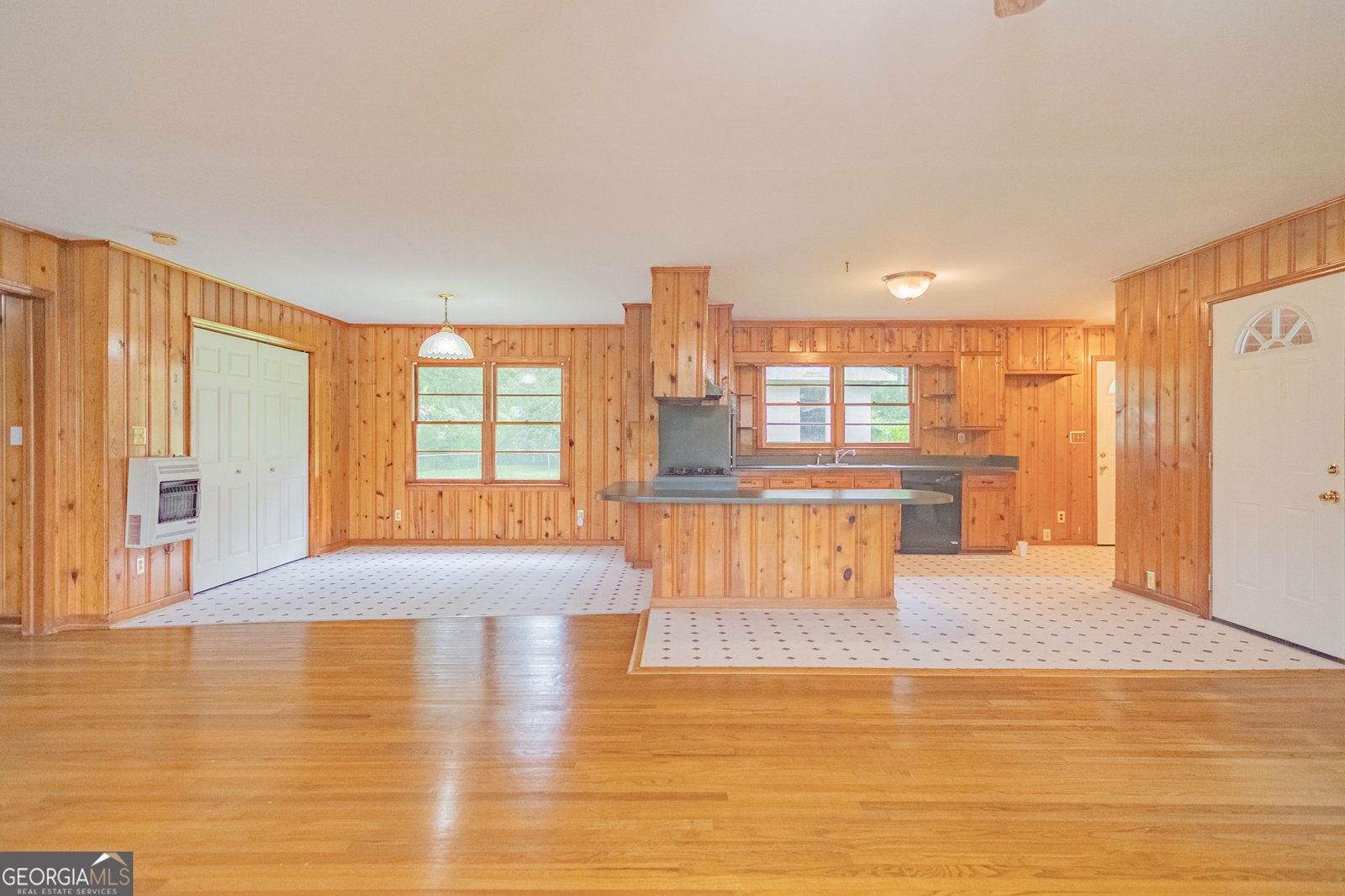 7231 Cave Spring Road Cave Spring - 7