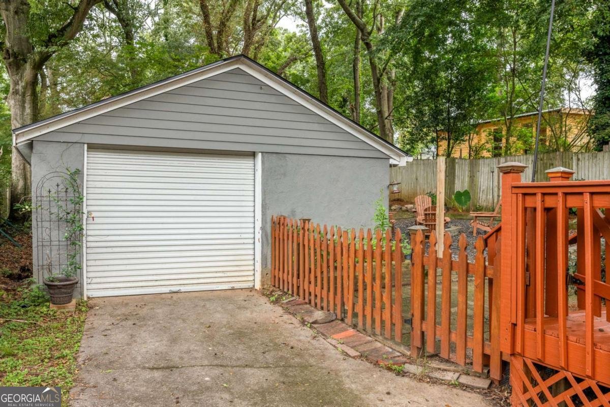 373 Side Avenue Atlanta - 32