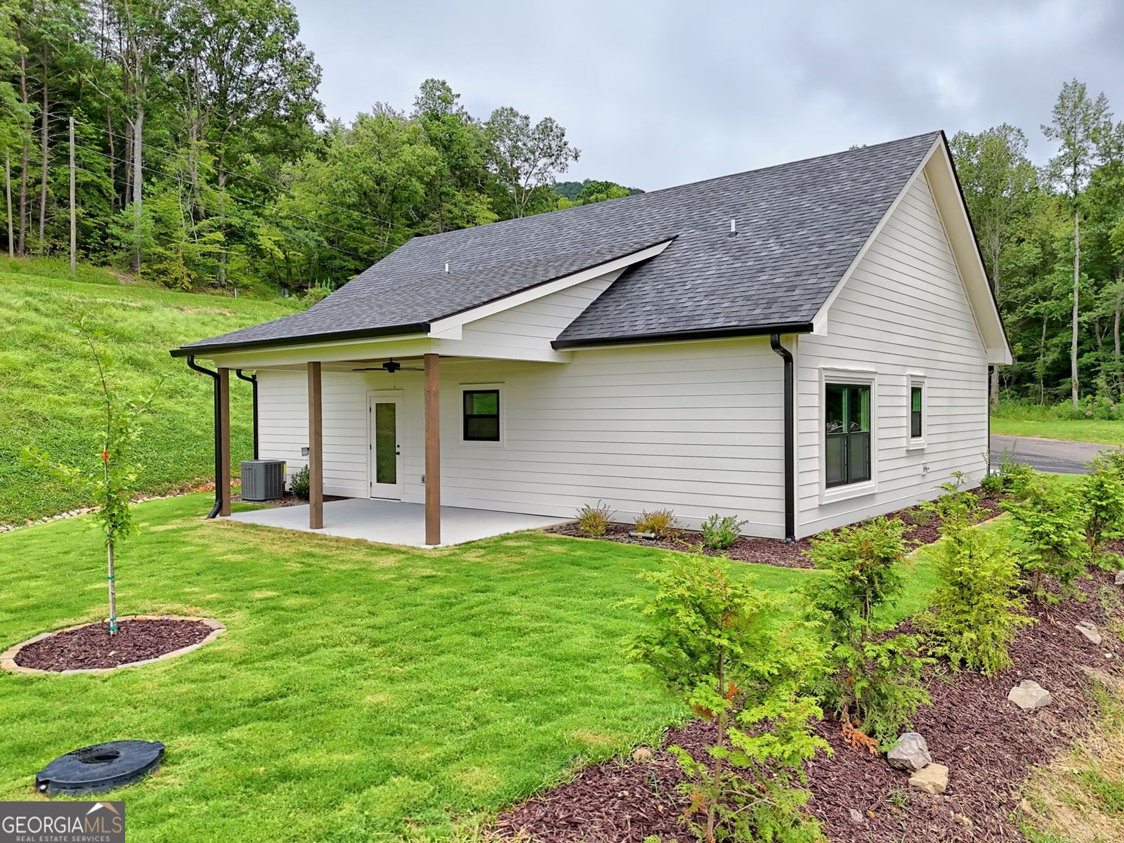 83 McTyeire Drive Young Harris - 2