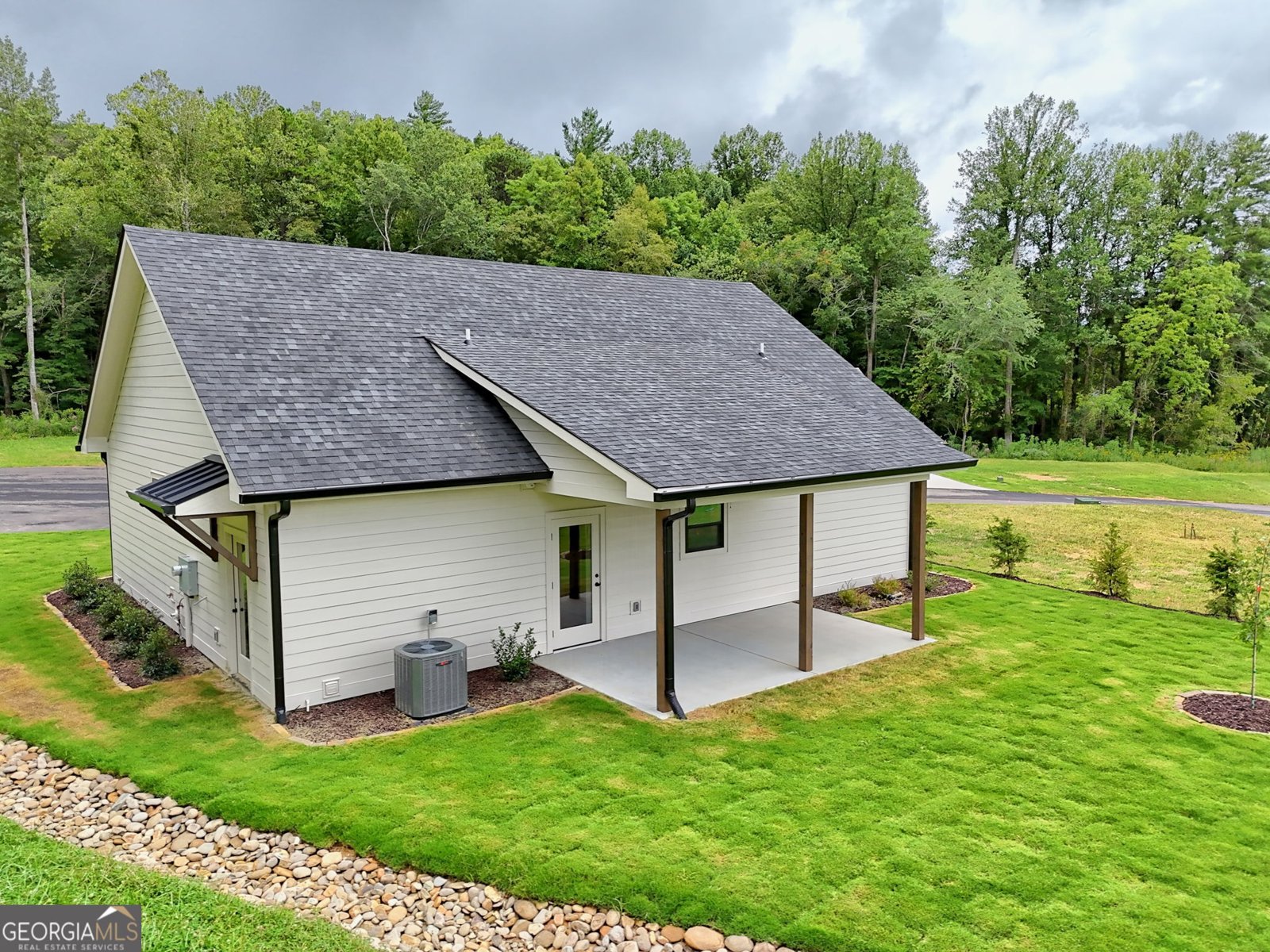 83 McTyeire Drive Young Harris - 60
