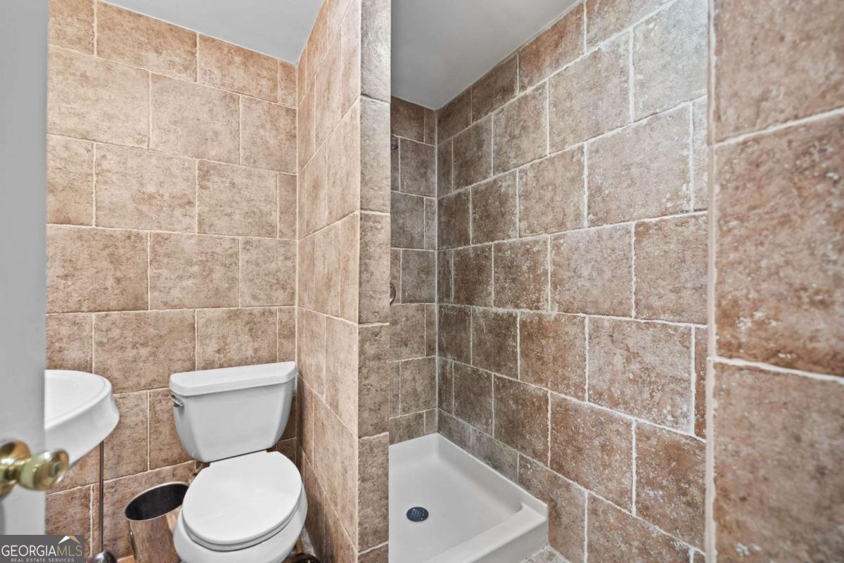 535 Woodbrook Way Lawrenceville - 27
