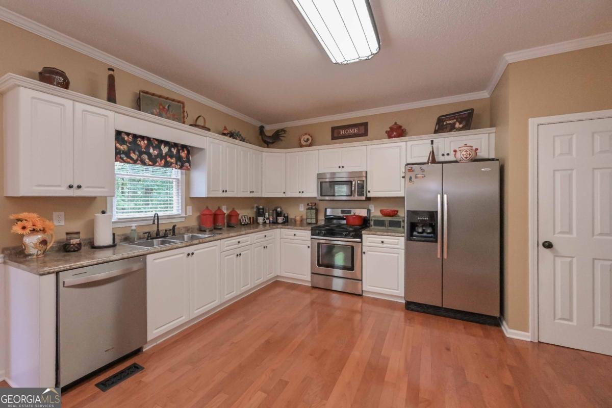 742 Whitby Drive Douglasville - 10