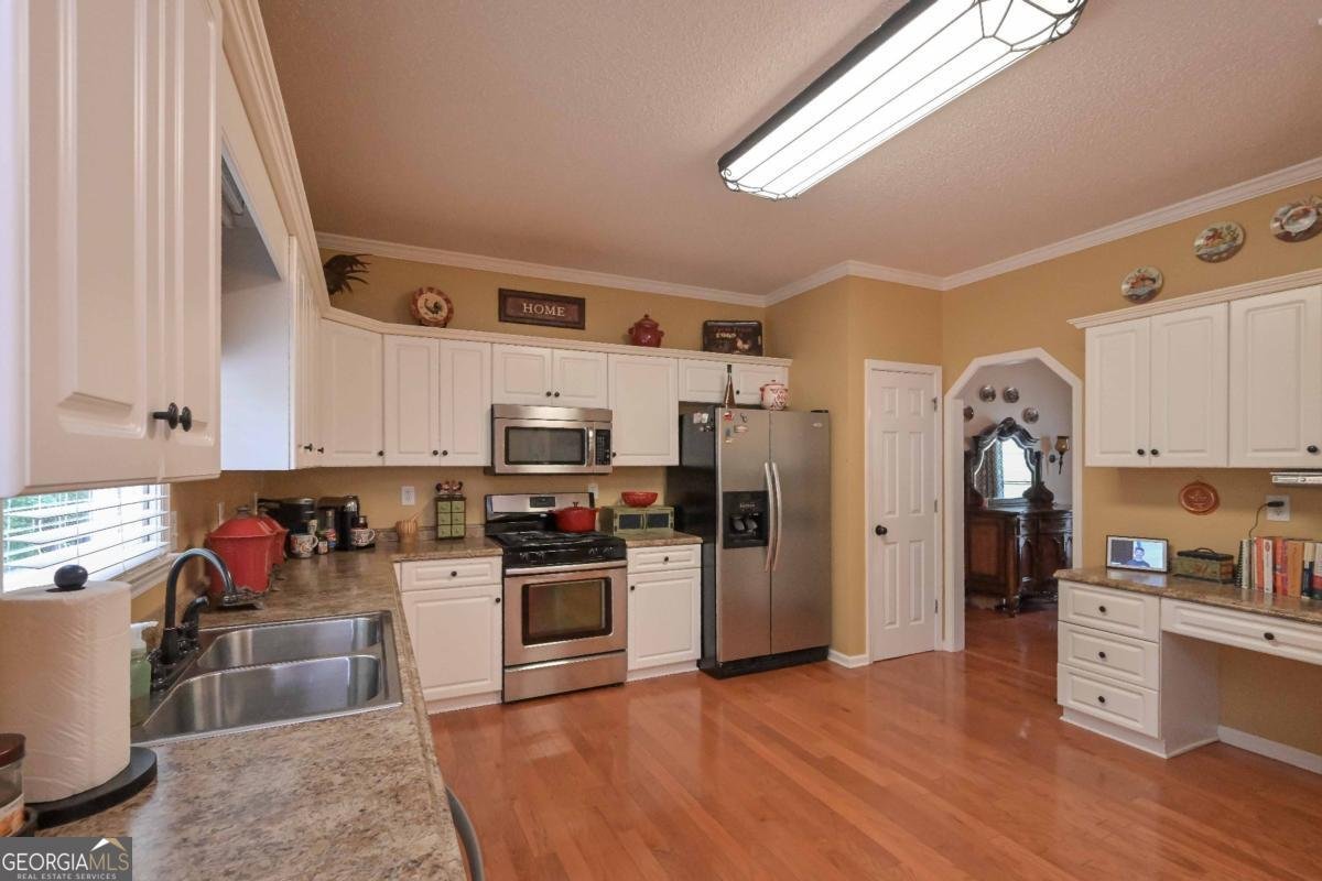 742 Whitby Drive Douglasville - 14