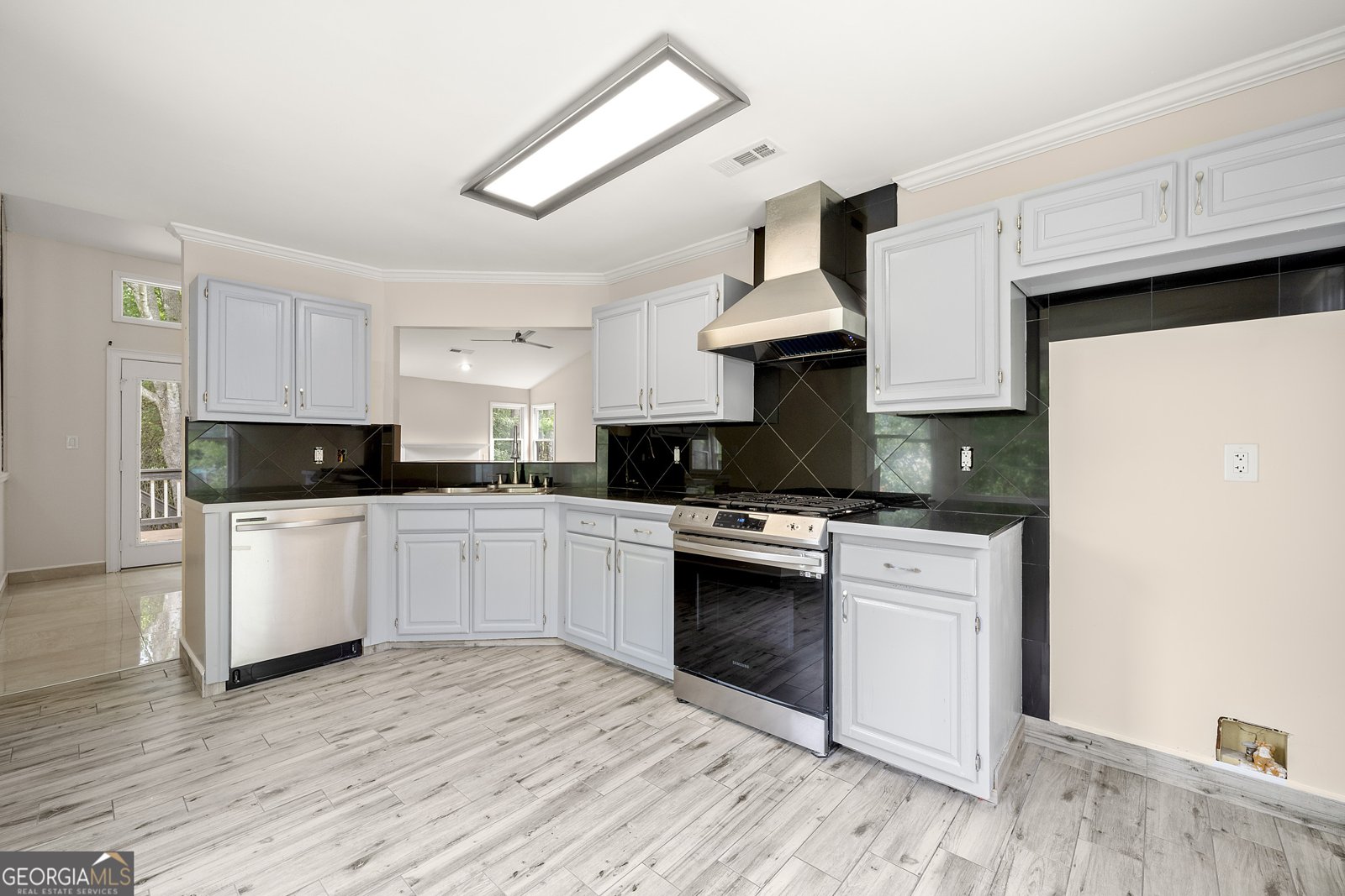 8119 Woodlake Drive Riverdale - 7