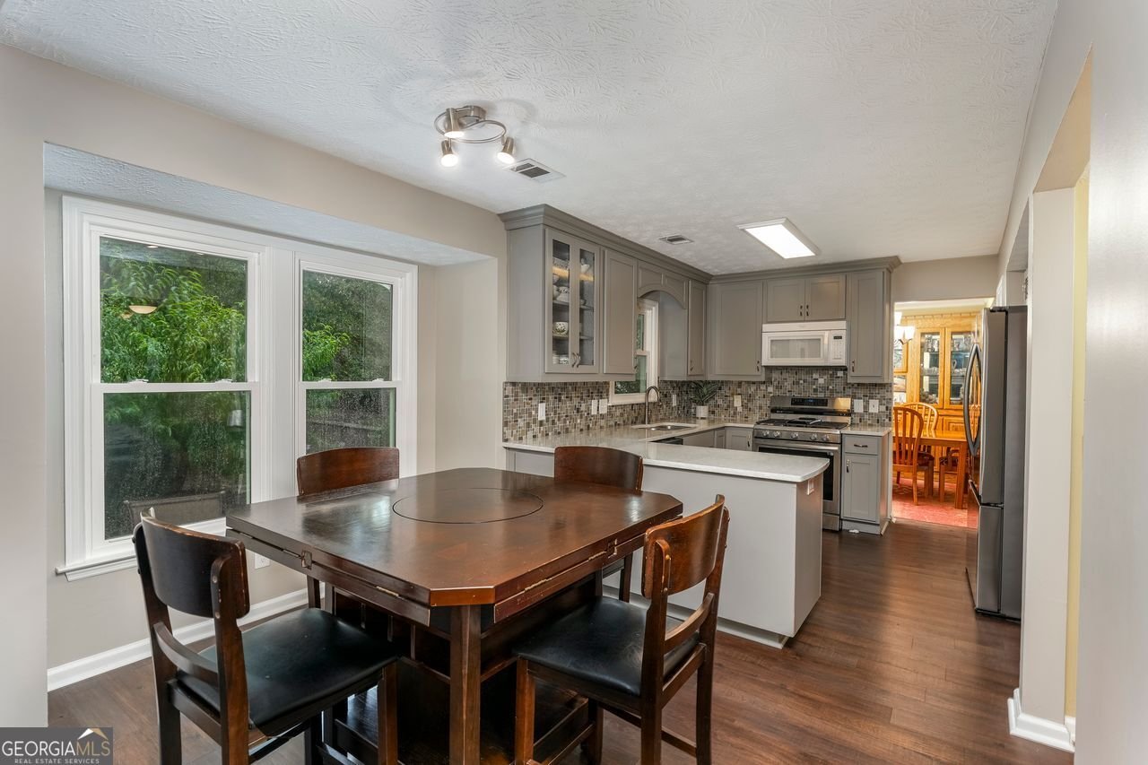 1202 Shallowford Trace Court Woodstock - 10