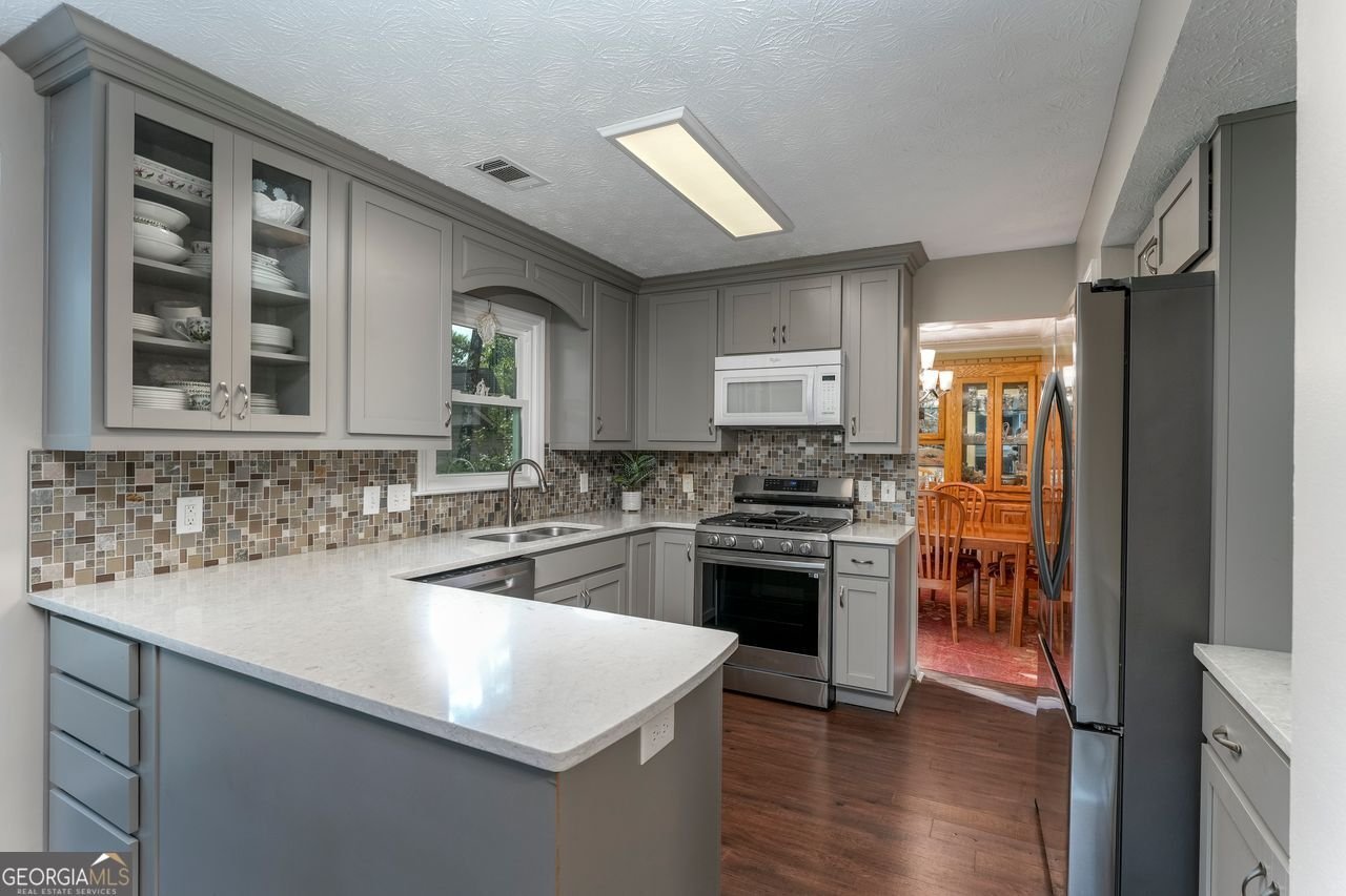 1202 Shallowford Trace Court Woodstock - 7