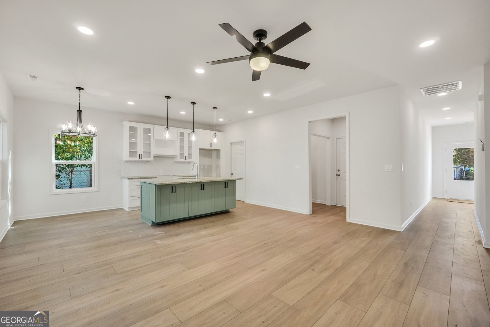 320 12th Street Griffin - 12