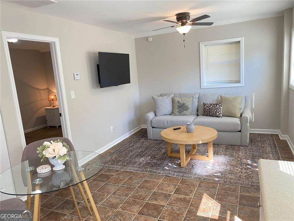 1677 Gordon Street Atlanta - 4