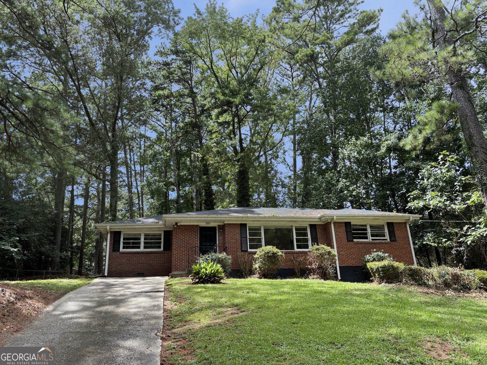 2555 Graywall Street Atlanta - 1