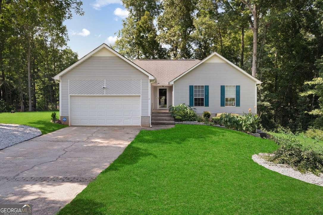 395 Timber Top Drive Stockbridge - 1