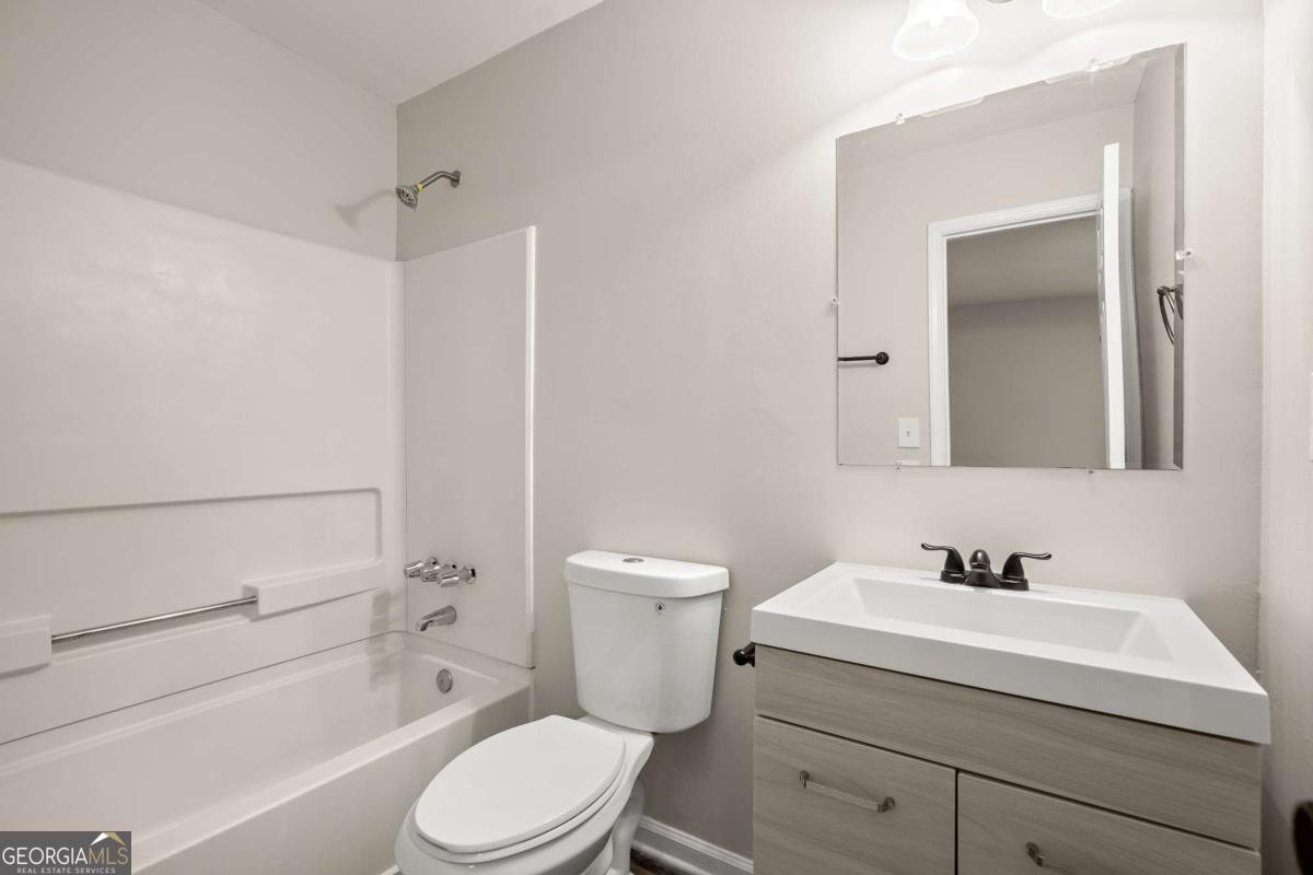 7221 Crestside Drive Austell - 10