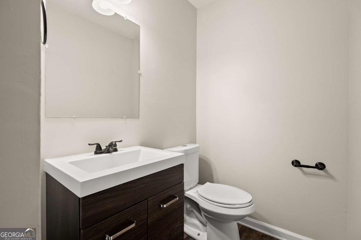 7221 Crestside Drive Austell - 17