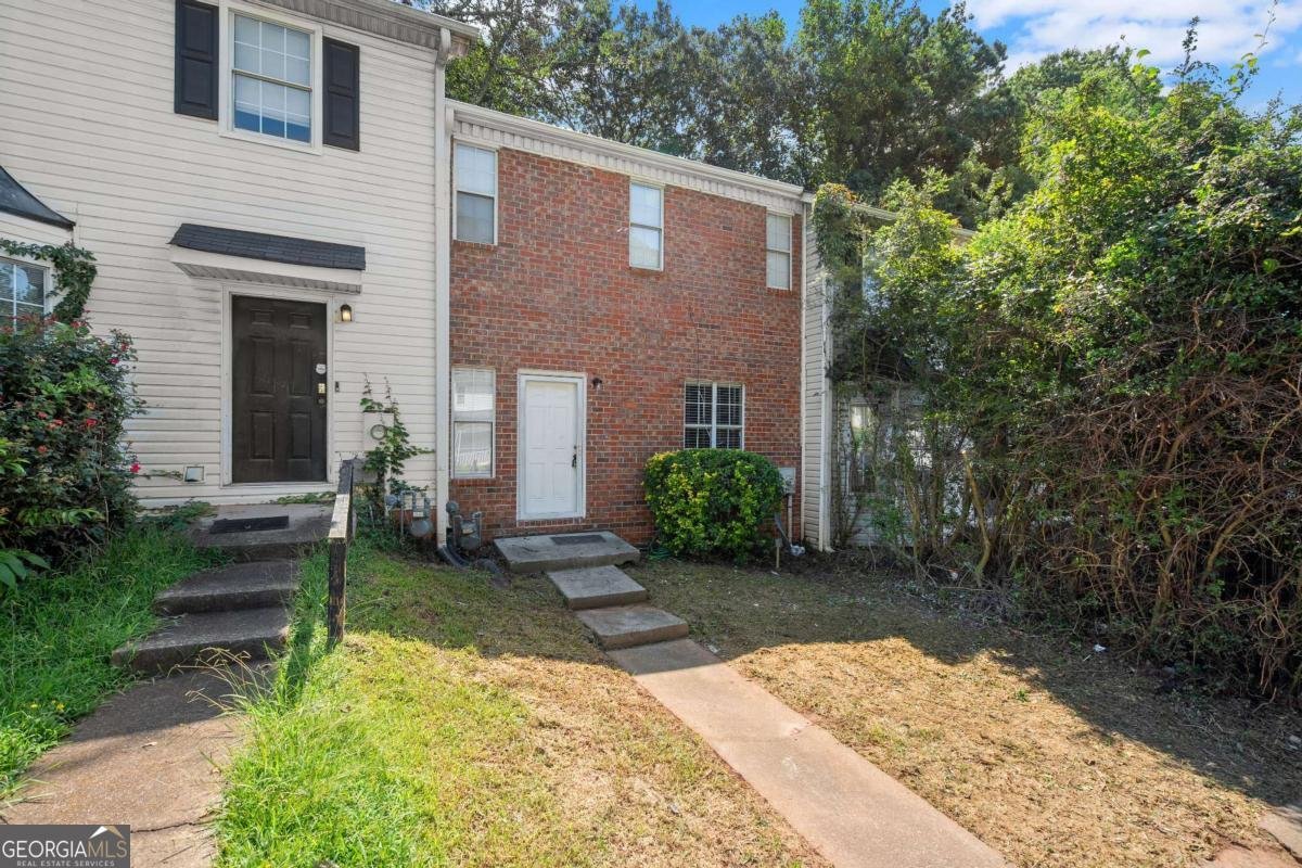 7221 Crestside Drive Austell - 2