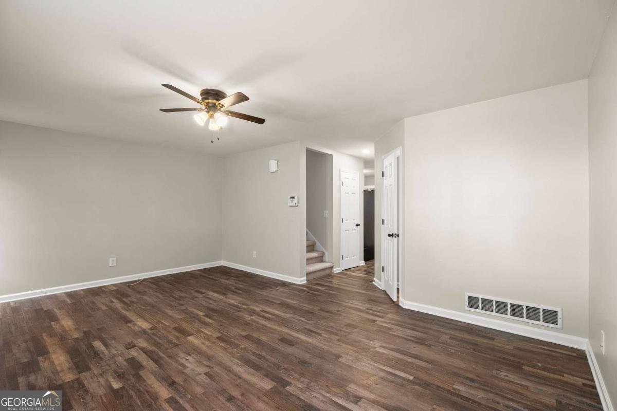 7221 Crestside Drive Austell - 20