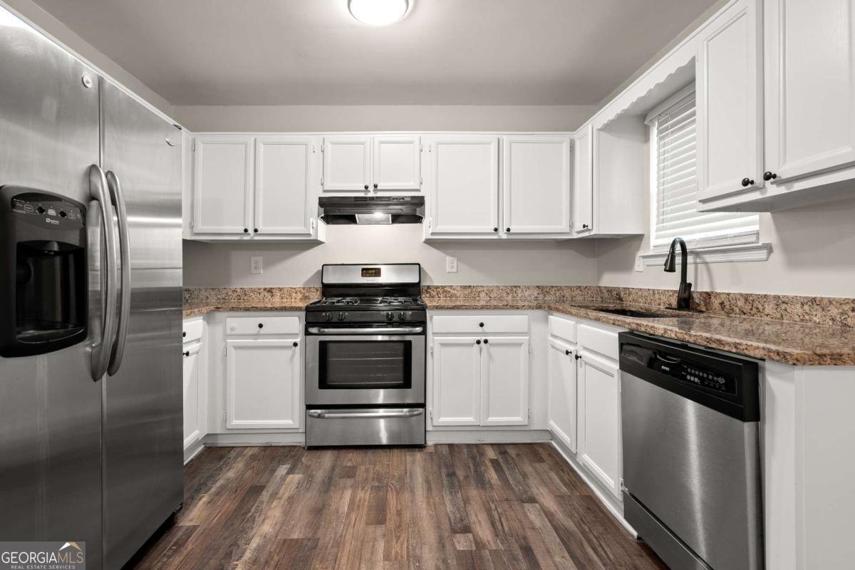 7221 Crestside Drive Austell - 3