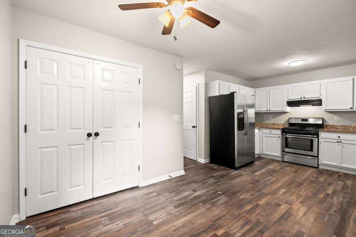 7221 Crestside Drive Austell - 4