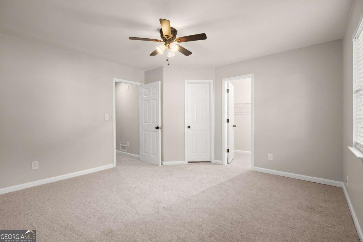 7221 Crestside Drive Austell - 8
