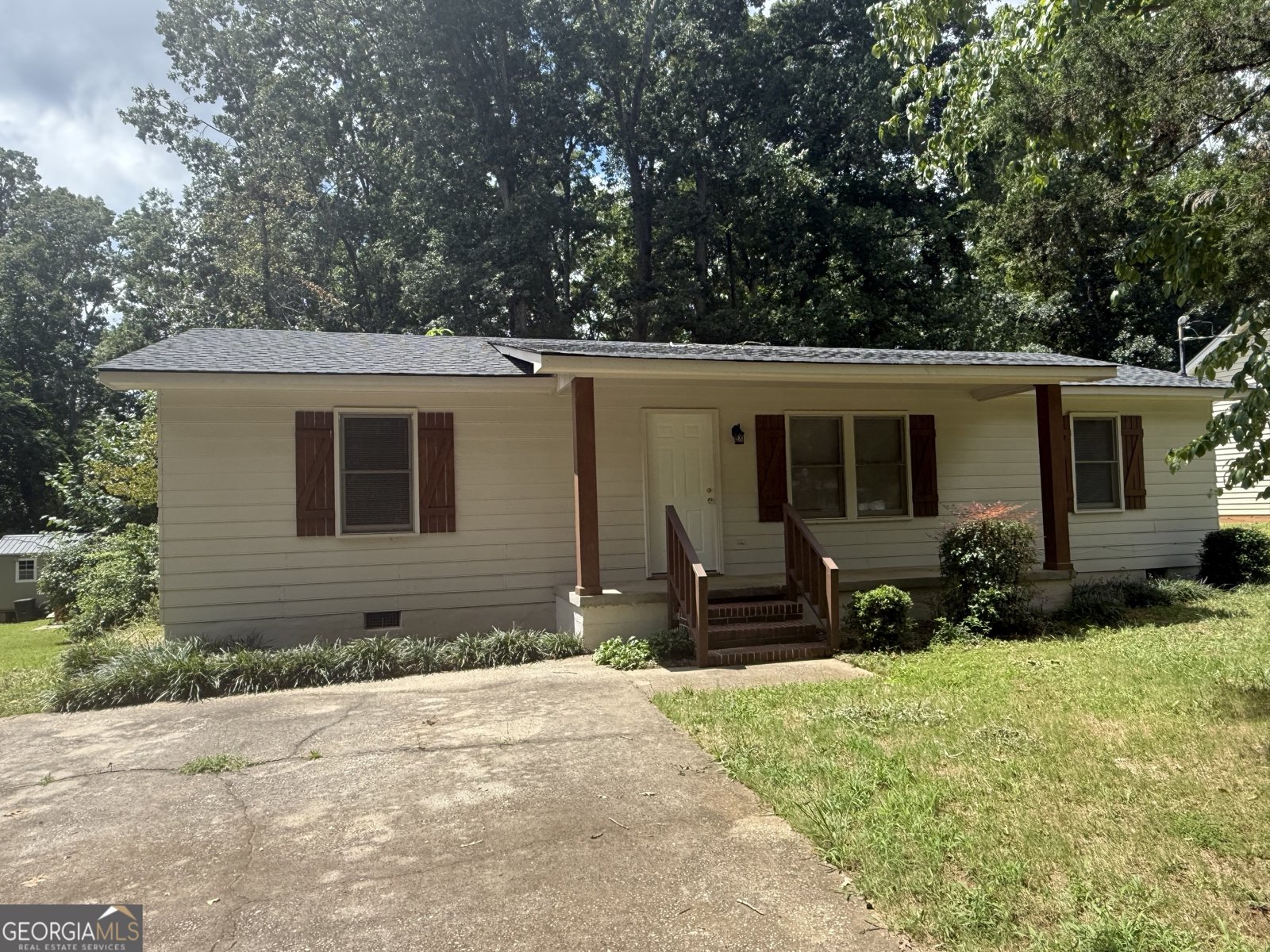 214 Ashland Drive Stockbridge - 1