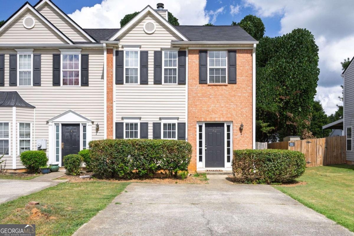 42 Berkeley Place Cartersville - 1