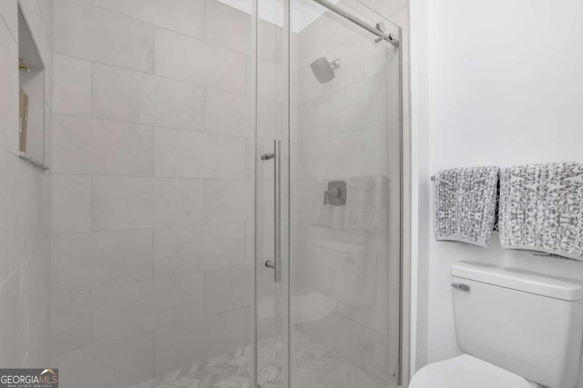 5105 WOODLAND Lane Alpharetta - 23