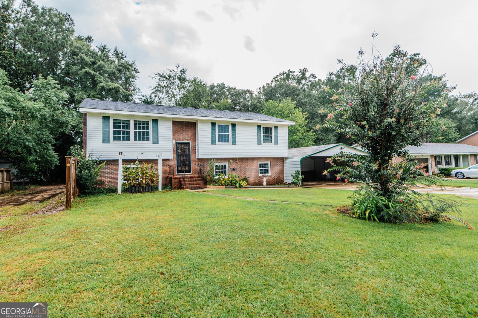 1404 Cambridge Road Perry - 1