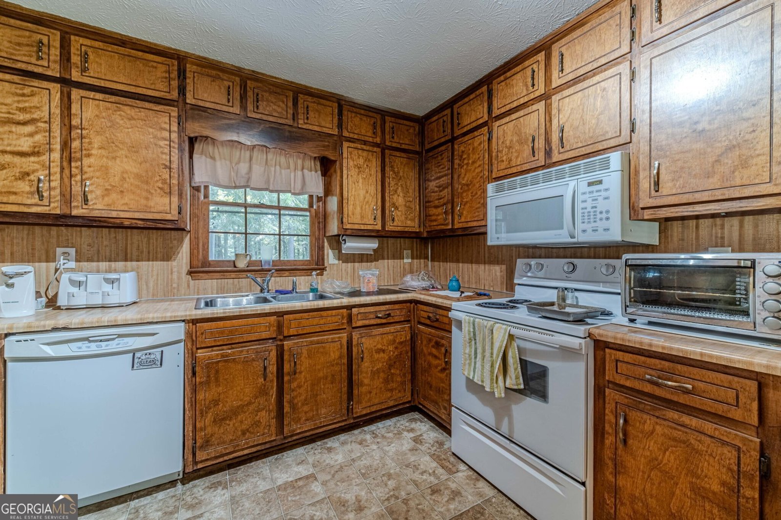 2737 Camp Mitchell Road Loganville - 12
