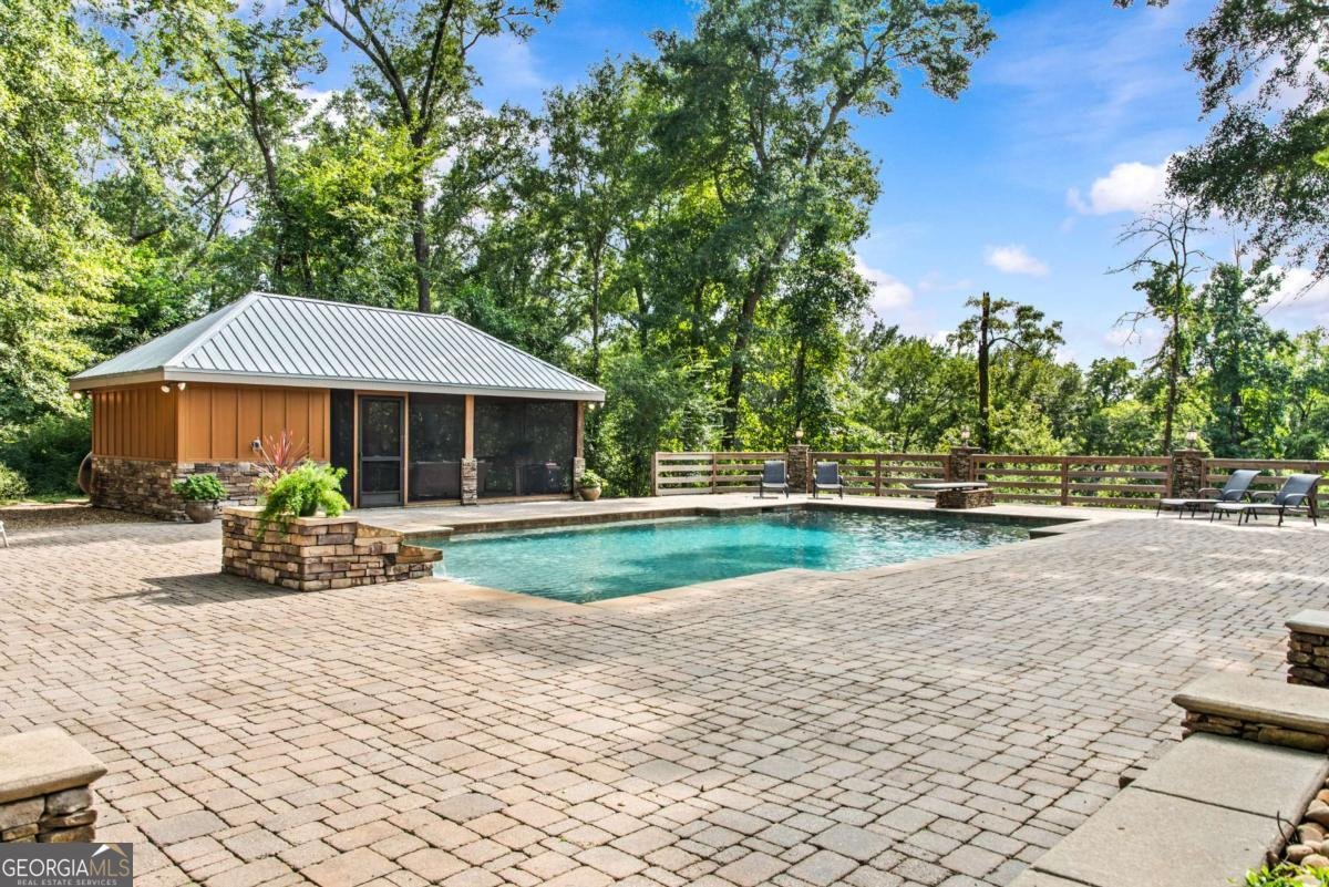 200 Old Country Club Road NE Milledgeville - 22